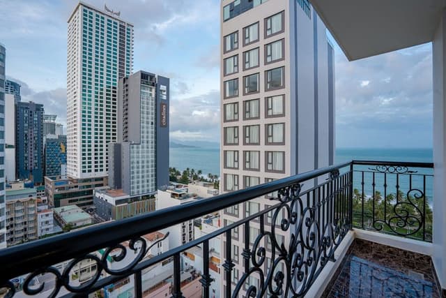 Senior Room, Sea View
