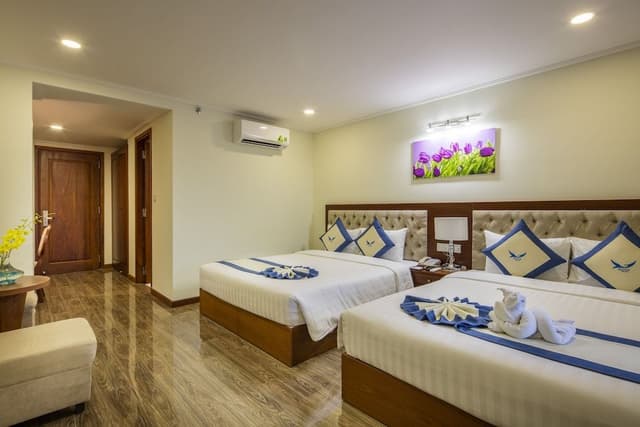 Senior Room, Sea View