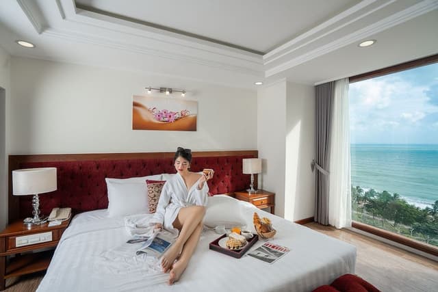 VIP, Ocean View