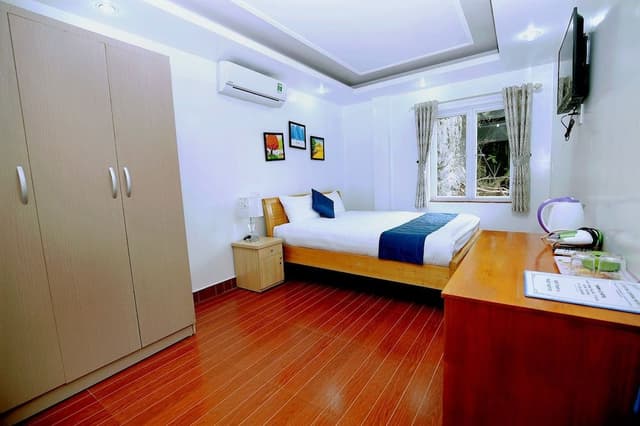 Double Room, Mountain View