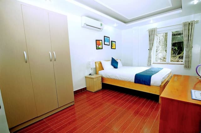 Double Room, Mountain View