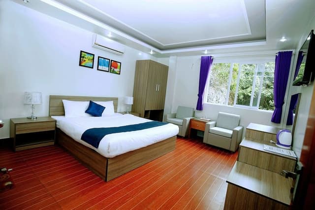 Twin Room, Mountain View