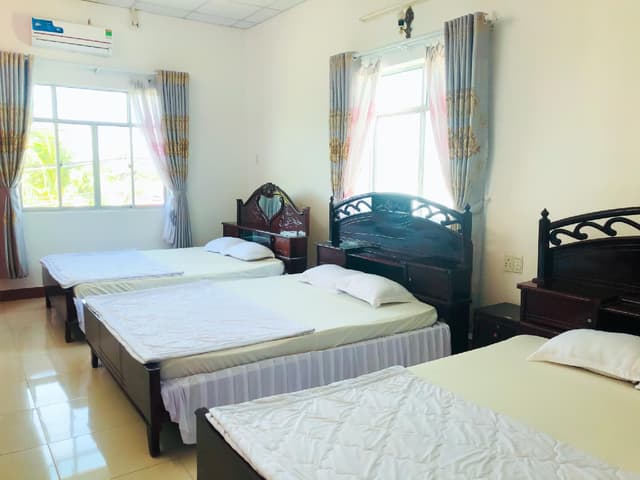 Sextuple Room