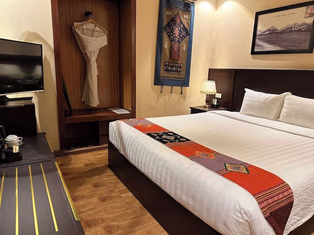 Standard King Room