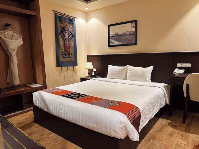 Standard King Room