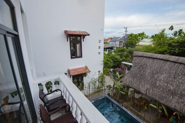 Deluxe Double Room, 1 King Bed, Balcony