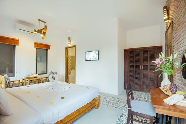 Deluxe Double or Twin Room