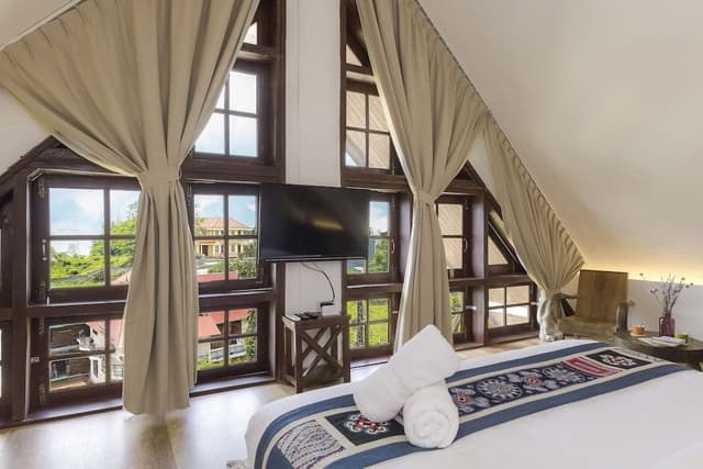 Executive Attic Suite