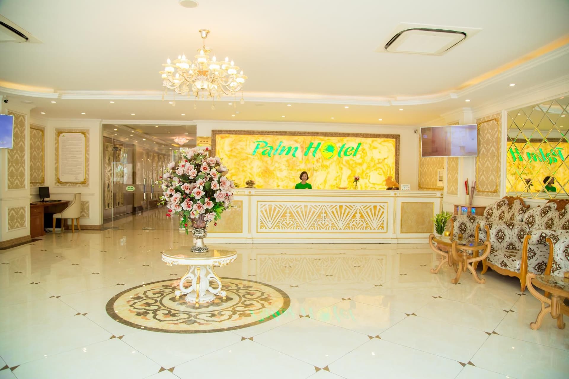 Palm Hotel Palm Hotel