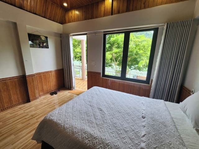Quadruple Room, Lake View