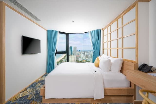 Osaka with Afternoon Tea included