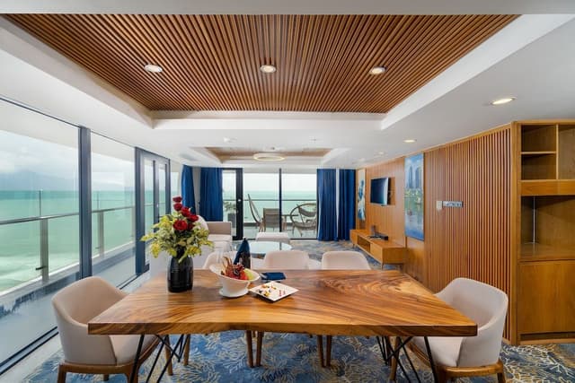 Presidential Suite with Afternoon Tea