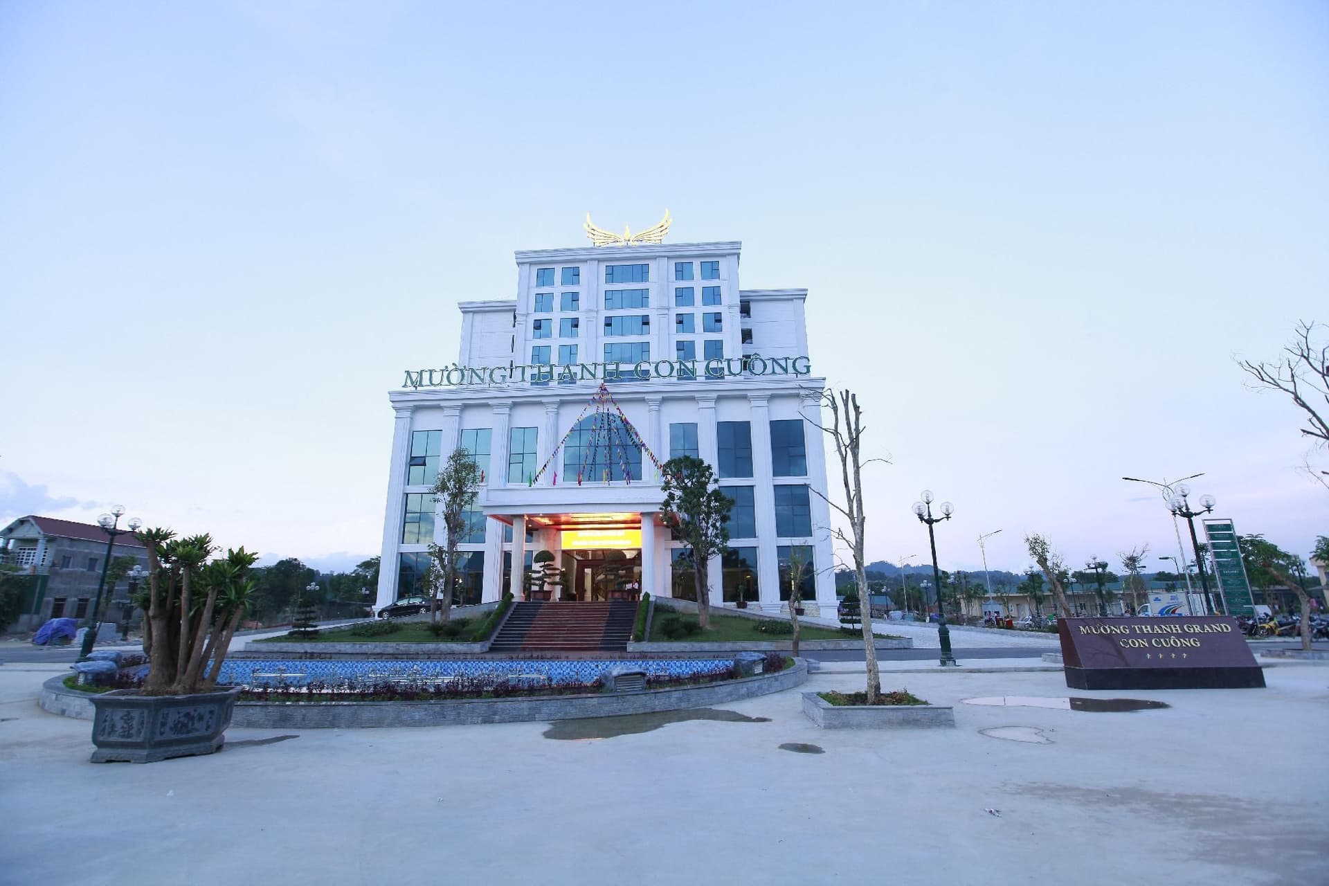 Muong Thanh Con Cuong Hotel