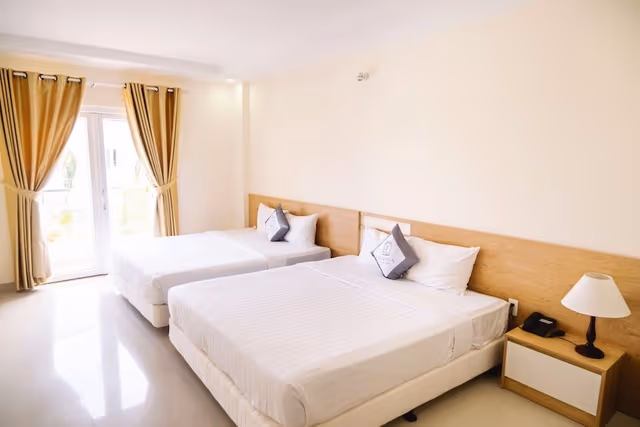 Deluxe Triple Room, Pool View