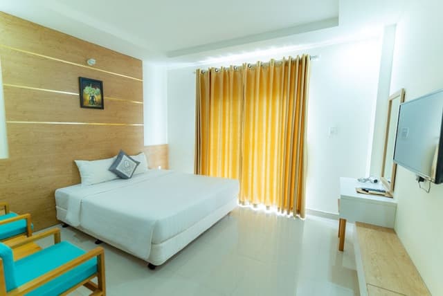 Deluxe Room, 1 Queen Bed, Beach View
