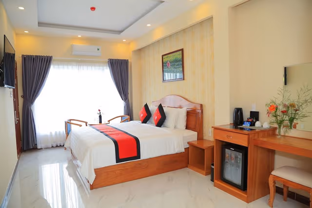Suite, City View
