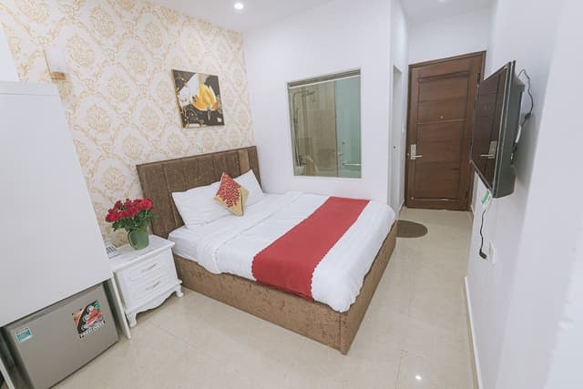 Deluxe Double Room Single Use, City View