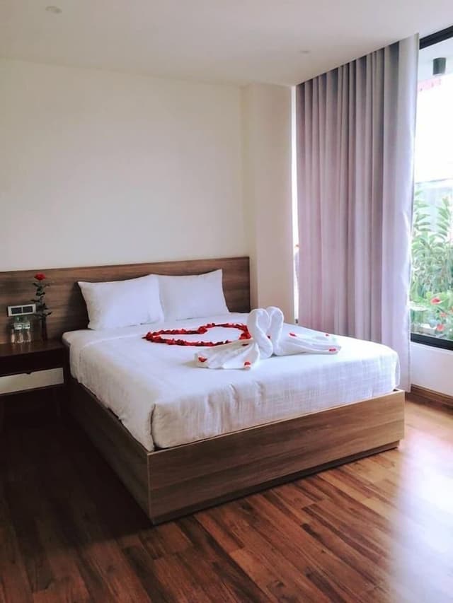 Deluxe Room, City View