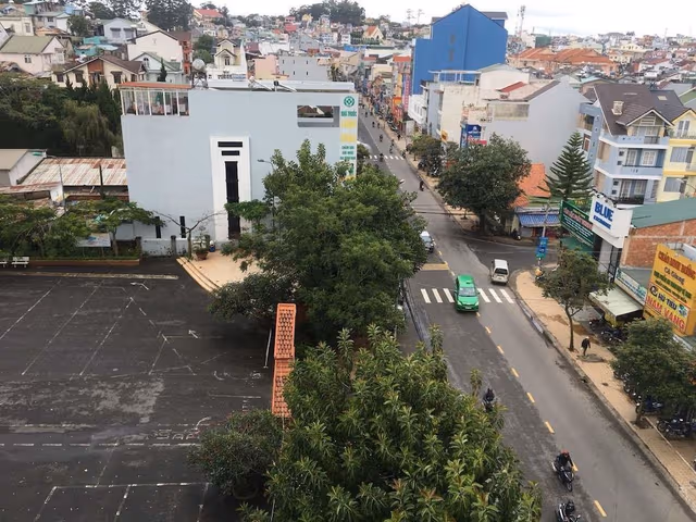 Deluxe Room, City View