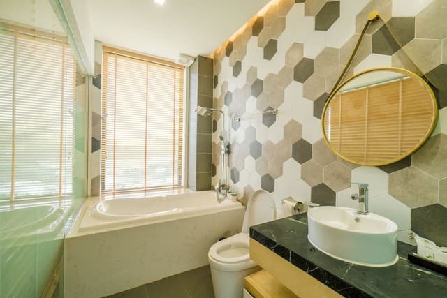 Deluxe Room, Balcony, City View