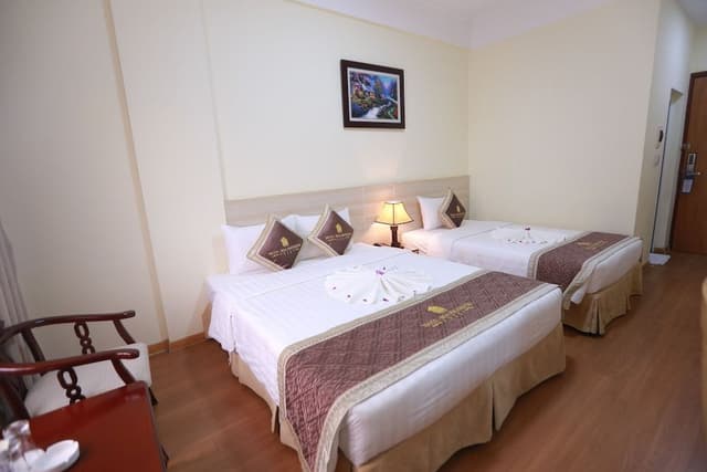 Deluxe Triple Room, Smoking
