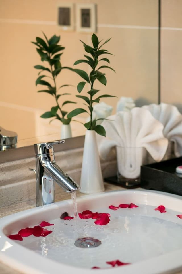 Roman Junior Suite