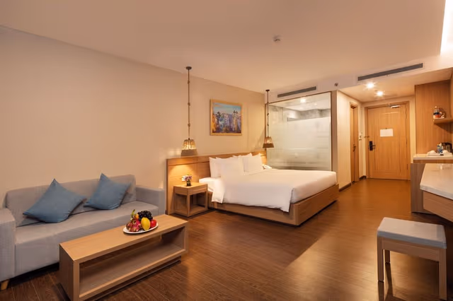 Deluxe Room, Balcony, City View