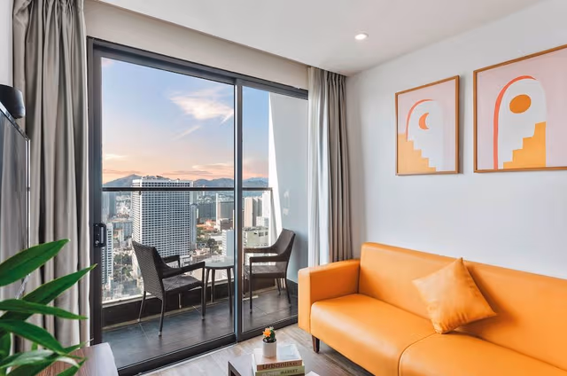 Luxury Apartment, 2 Bedrooms, Balcony, Sea View