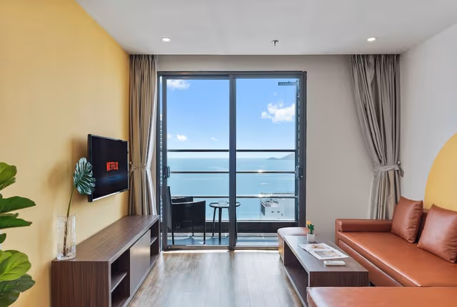Luxury Apartment, 2 Bedrooms, Balcony, Sea View