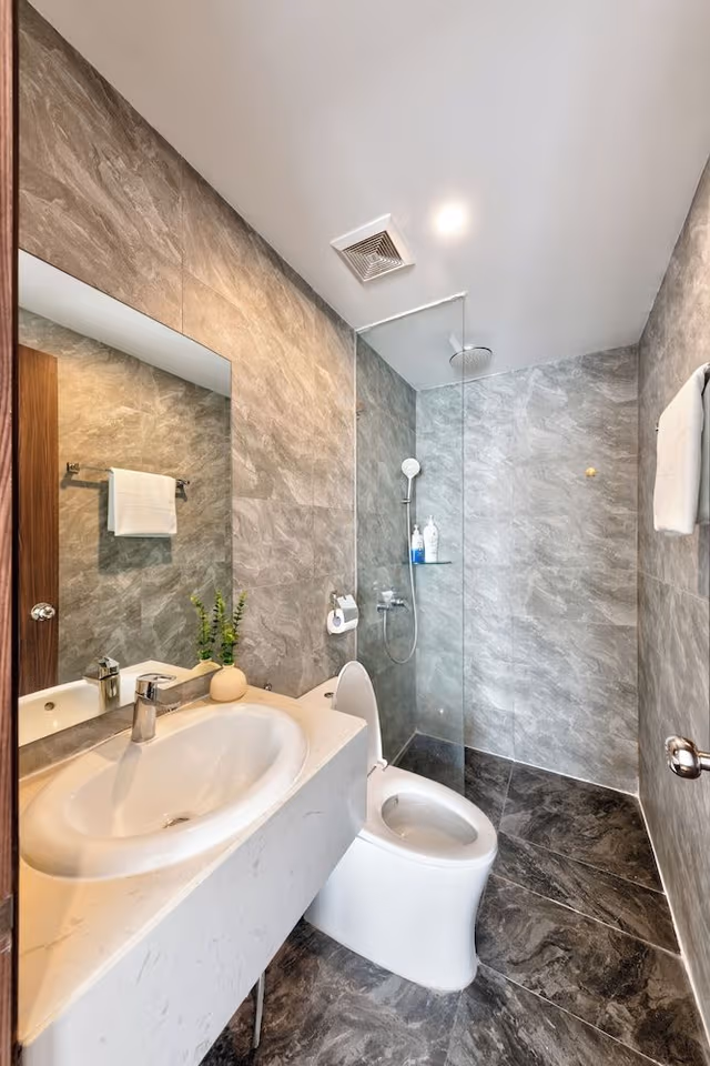 Luxury Apartment, 2 Bedrooms, Balcony, Sea View