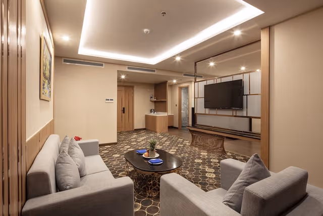 Executive Suite, Balcony