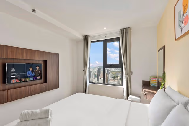 Luxury Apartment, 2 Bedrooms, Balcony, Sea View