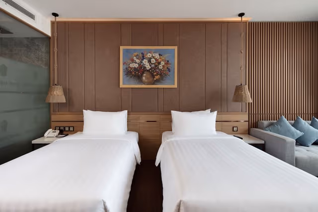 Deluxe Room, Balcony, City View