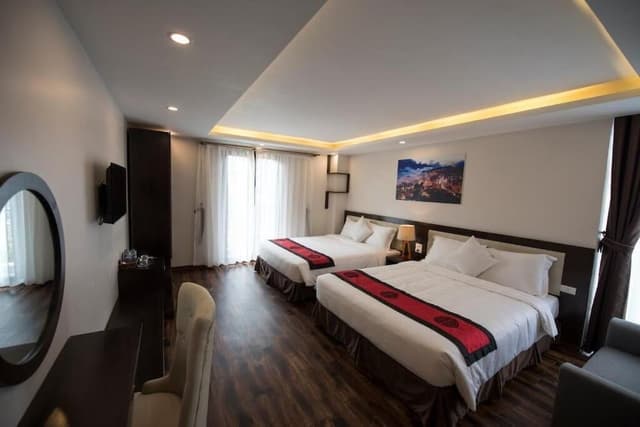 Family Room, Balcony