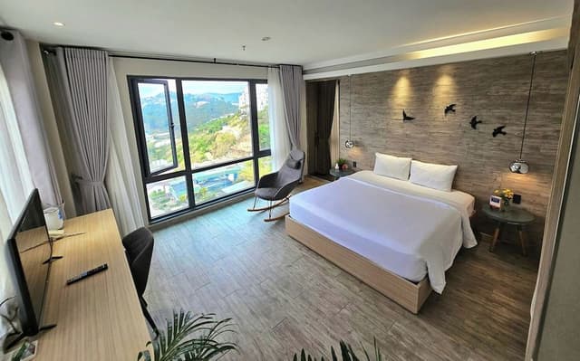 Premier Room
