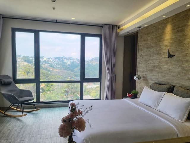 Premier Room