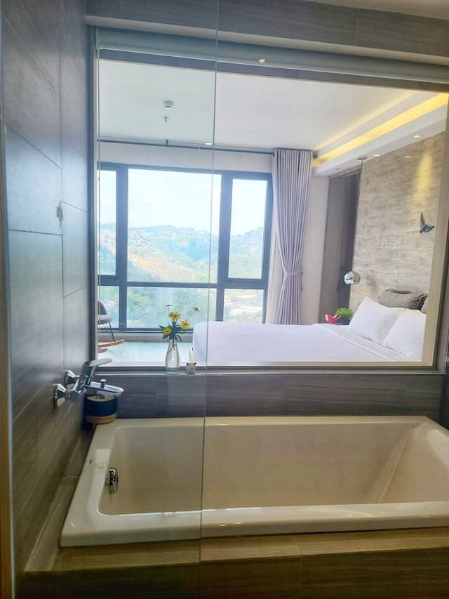 Premier Room