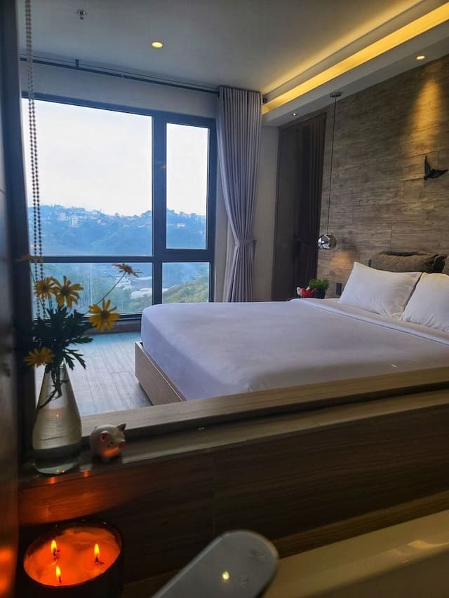 Premier Room