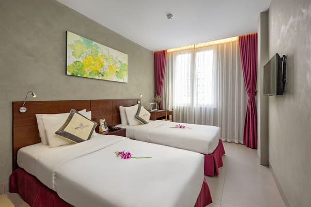 Deluxe Double or Twin Room, Private Bathroom, City View