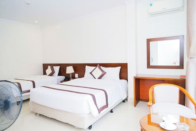 Superior Triple Room, Multiple Beds, Private Bathroom, City View