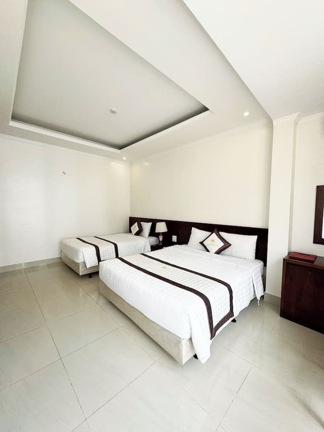 Superior Triple Room, Multiple Beds, Private Bathroom, City View