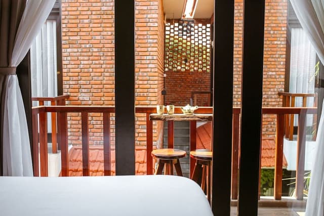 Family Room, Balcony, Garden View
