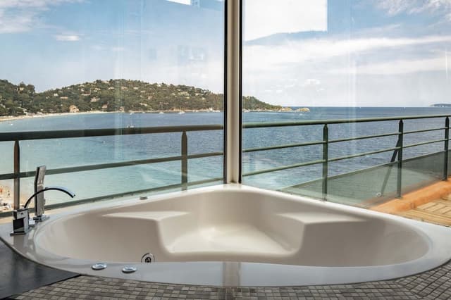 Suite, Terrace (Cavalière)