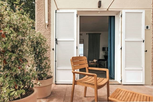 Suite, Terrace, Beachside