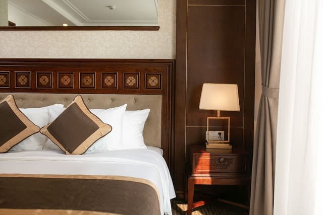 Premier Twin Room, City View (With View)