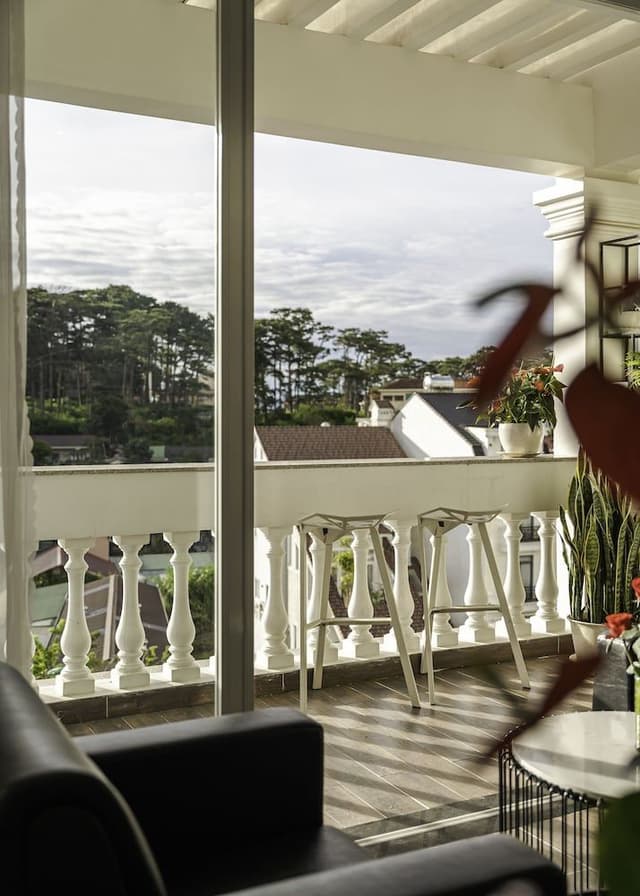 Panoramic Suite, Balcony, Hill View