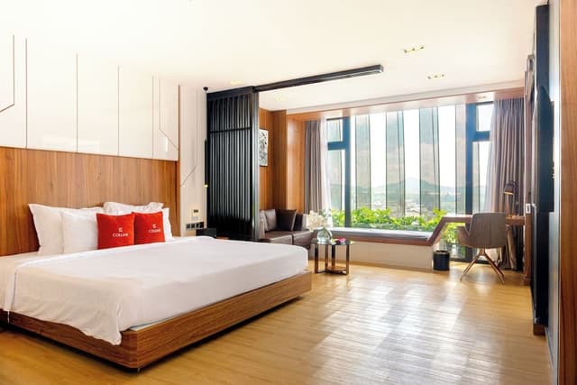 Signature Suite