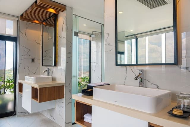 Signature Suite