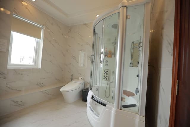 Suite, Connecting Rooms