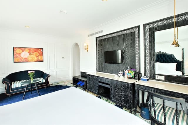 Fivitel Suite, River View